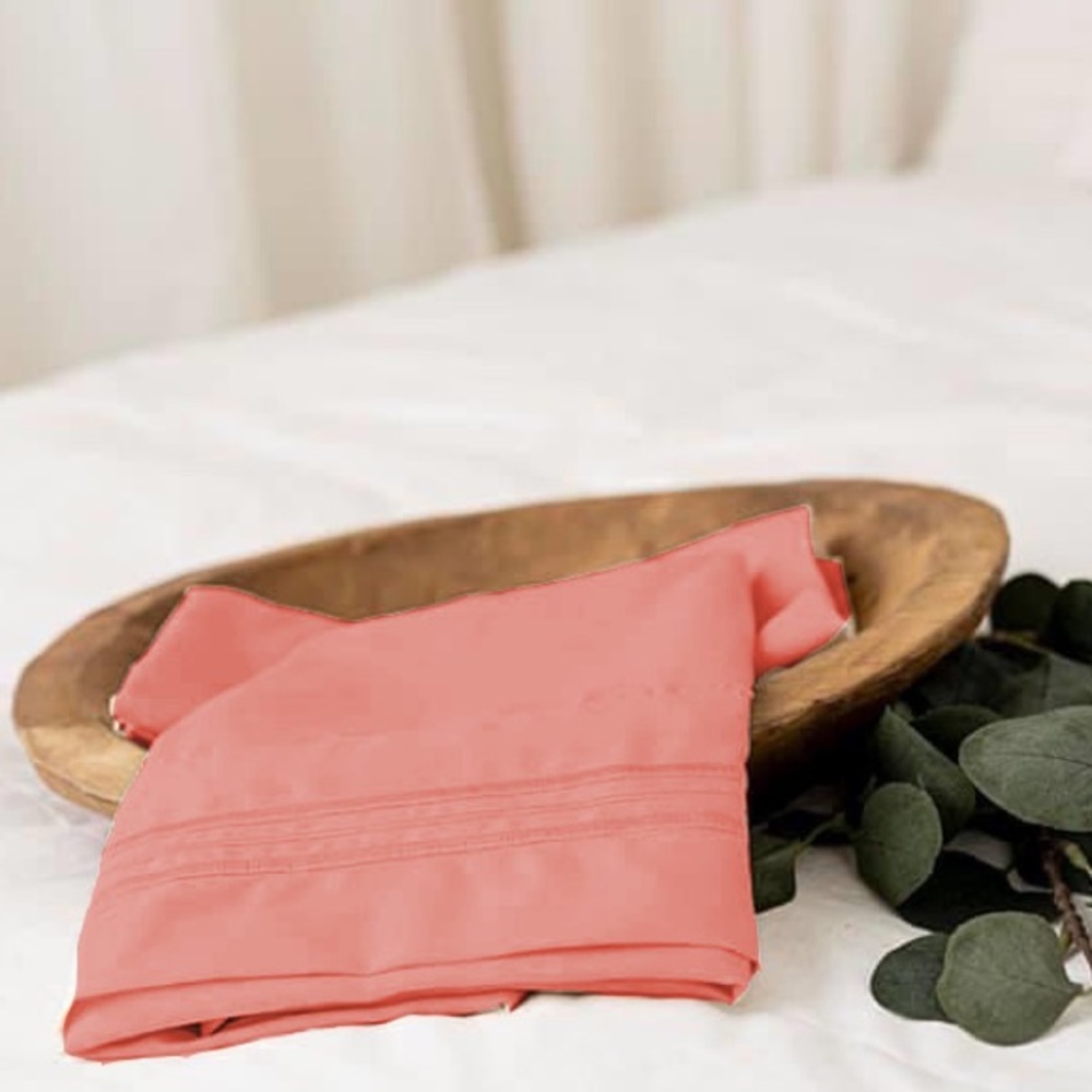 ✨SALE✨King 4pc Coral Bedsheets - Picture 2 of 6